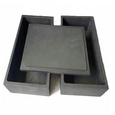 Durable graphite boat resistant to high temperature and chemical corrosion