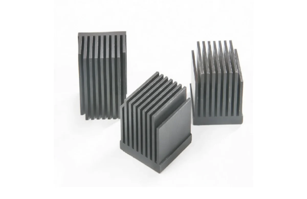 Flexible graphite heat sink sheet for thermal management and insulation in industrial processes