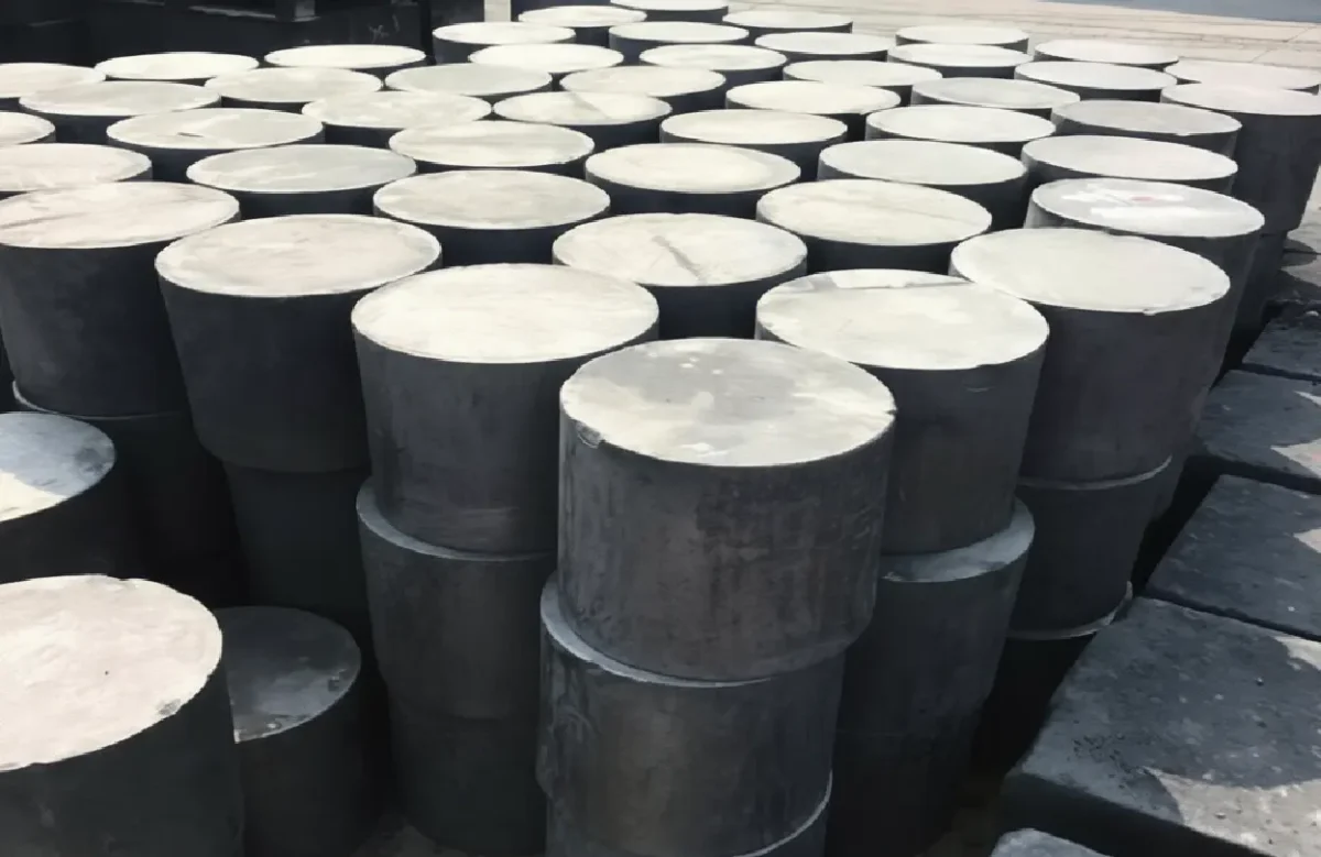 Processed graphite blocks for machining into mechanical components and wear-resistant parts